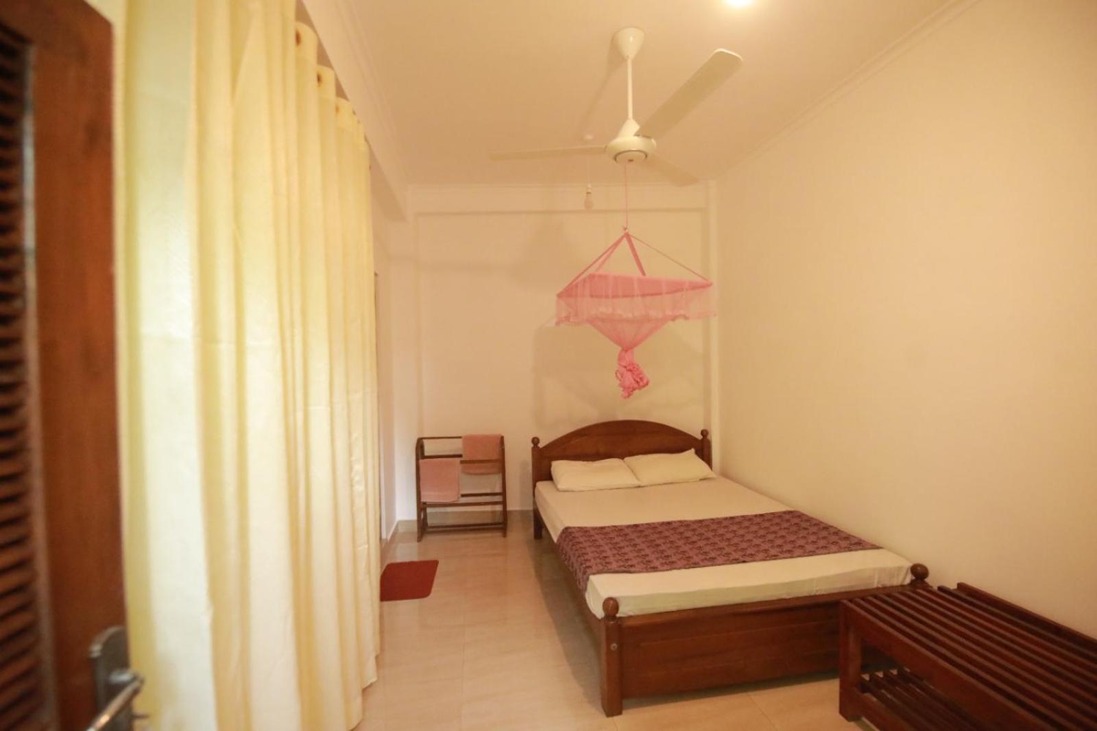 קנדי Renuka Inn מראה חיצוני תמונה