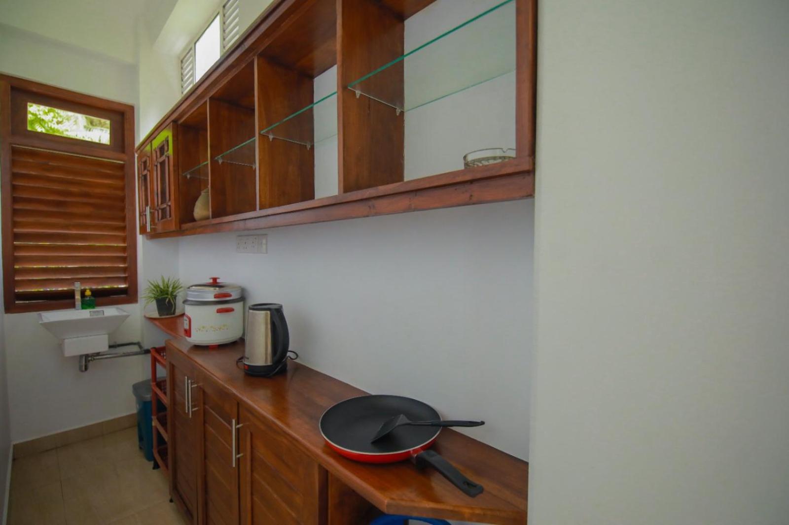 קנדי Renuka Inn מראה חיצוני תמונה